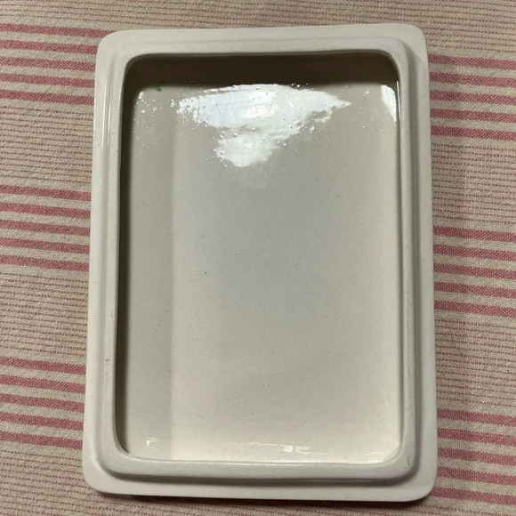 Wedgwood Eastern Flowers lidded box - Picture 7 of 10